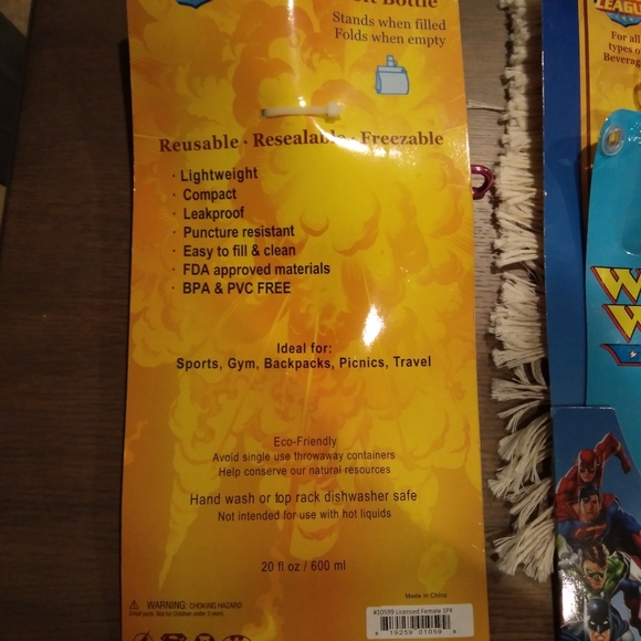 Justice League Spiderman Reuseable soft bottle - Picture 2 of 2